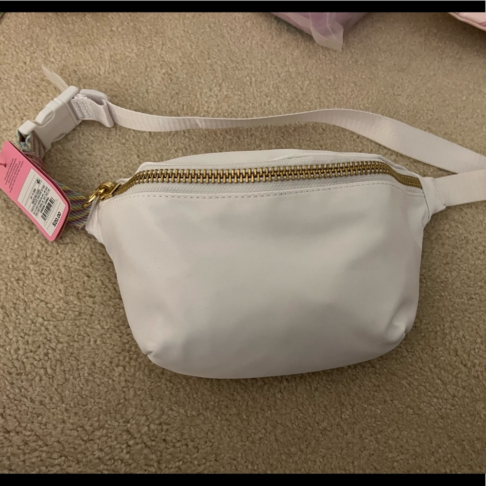 Stoney Clover x Target NWT white Fanny